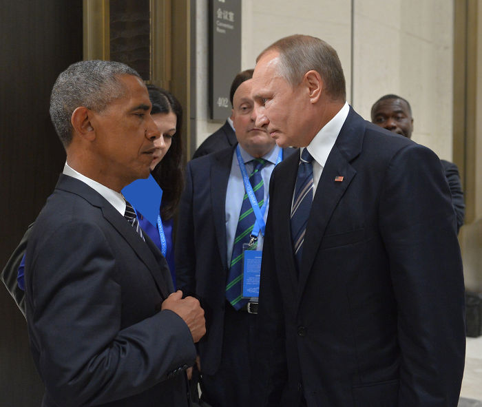 Obama And Putin&#8217;s Death Stare Gets Hilariously Trolled By Photoshoppers