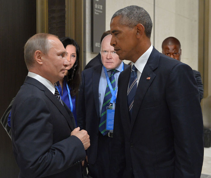 Obama And Putin&#8217;s Death Stare Gets Hilariously Trolled By Photoshoppers