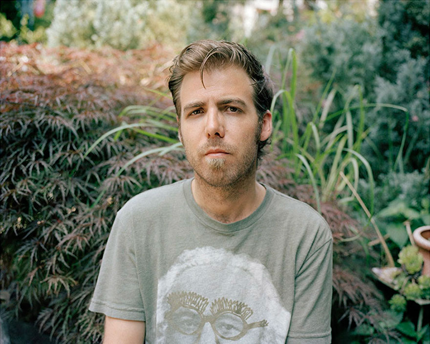 Photographer Documents Husband’s Depression In Intimate Photo Series Photographer Documents Husband’s Depression In Intimate Photo Series