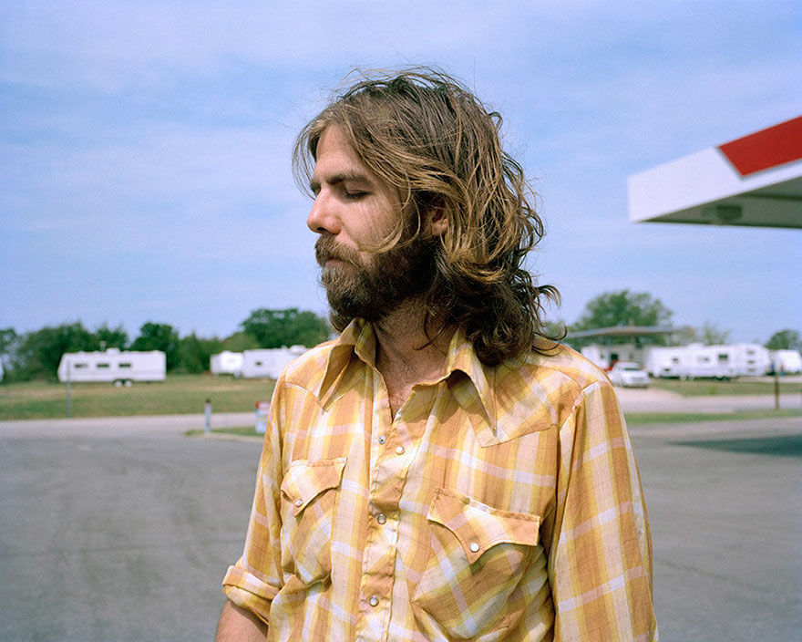 Photographer Documents Husband’s Depression In Intimate Photo Series Photographer Documents Husband’s Depression In Intimate Photo Series