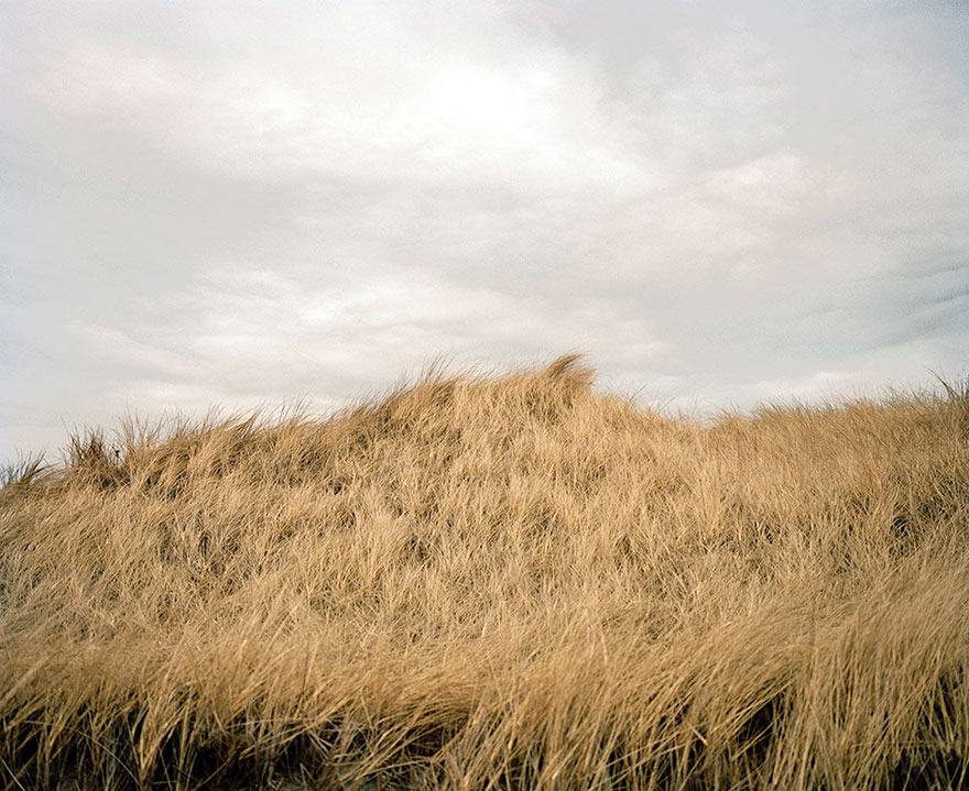 Photographer Documents Husband’s Depression In Intimate Photo Series Photographer Documents Husband’s Depression In Intimate Photo Series