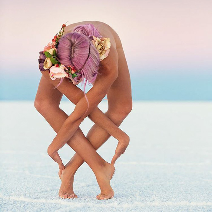 This Yogi’s Incredible Body Poses Are Inspiring People With Serious Mental Illnesses This Yogi’s Incredible Body Poses Are Inspiring People With Serious Mental Illnesses