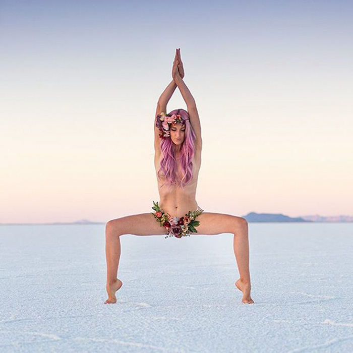 This Yogi’s Incredible Body Poses Are Inspiring People With Serious Mental Illnesses This Yogi’s Incredible Body Poses Are Inspiring People With Serious Mental Illnesses