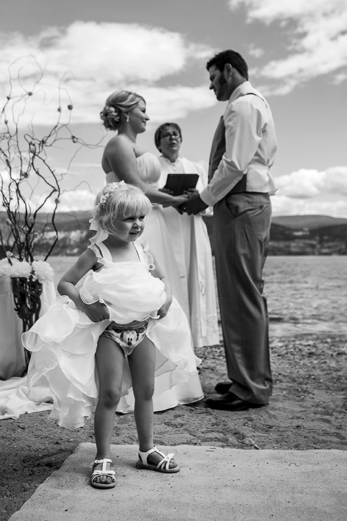 24 Flowers Girls And Ring Bearers Who Stole The Spotlight From The Bride & Groom 24 Flowers Girls And Ring Bearers Who Stole The Spotlight From The Bride & Groom