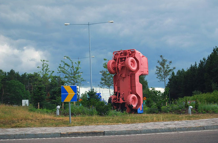 World’s Ugliest Art: Post Your Hometown “Art” You’re Ashamed Of World’s Ugliest Art: Post Your Hometown “Art” You’re Ashamed Of