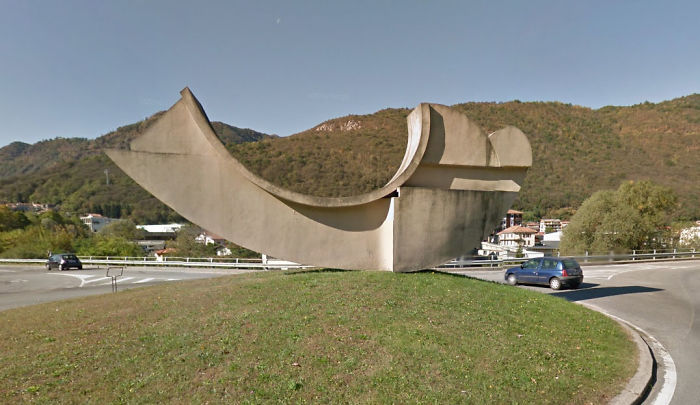 World’s Ugliest Art: Post Your Hometown “Art” You’re Ashamed Of World’s Ugliest Art: Post Your Hometown “Art” You’re Ashamed Of