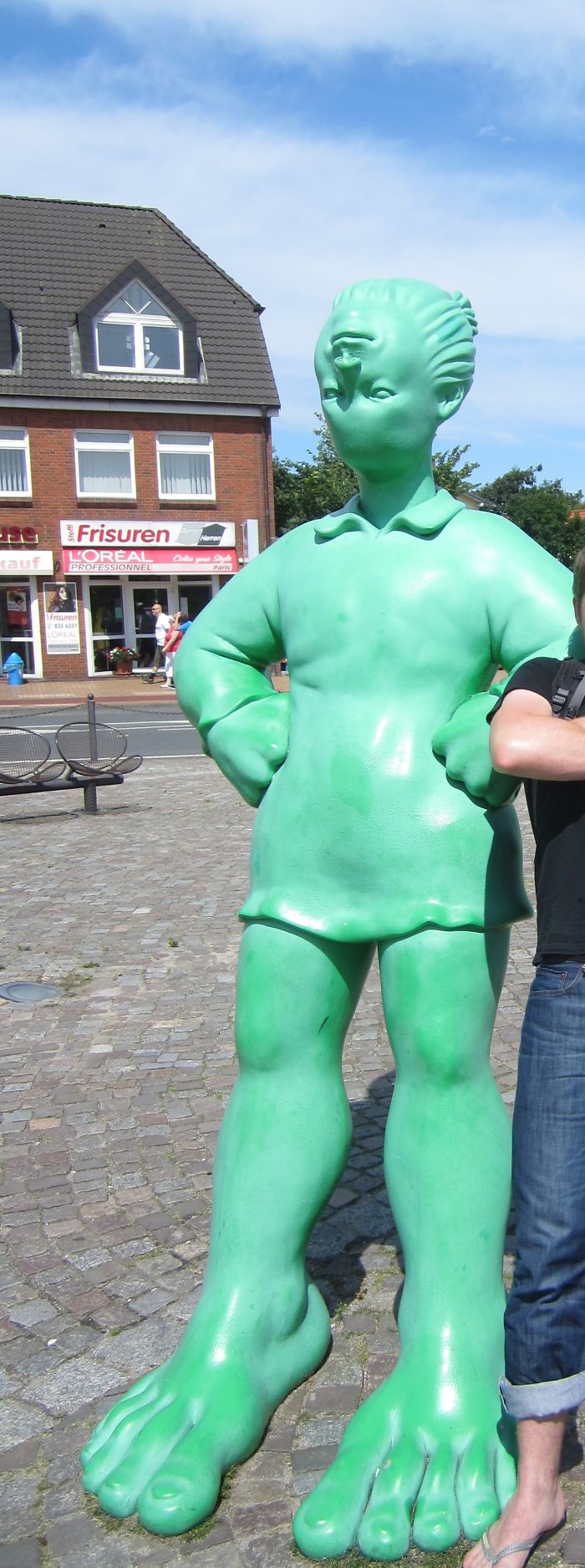 World’s Ugliest Art: Post Your Hometown “Art” You’re Ashamed Of World’s Ugliest Art: Post Your Hometown “Art” You’re Ashamed Of