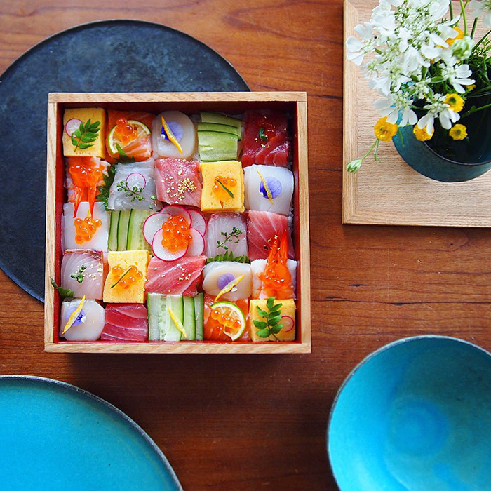 ‘Mosaic Sushi’ Trend From Japan Turns Lunch Into Edible Works Of Art ‘Mosaic Sushi’ Trend From Japan Turns Lunch Into Edible Works Of Art