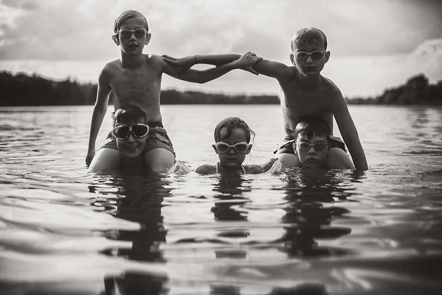 Summer Unplugged: I Document My Kids Spending Idyllic Summers Without Computers Summer Unplugged: I Document My Kids Spending Idyllic Summers Without Computers