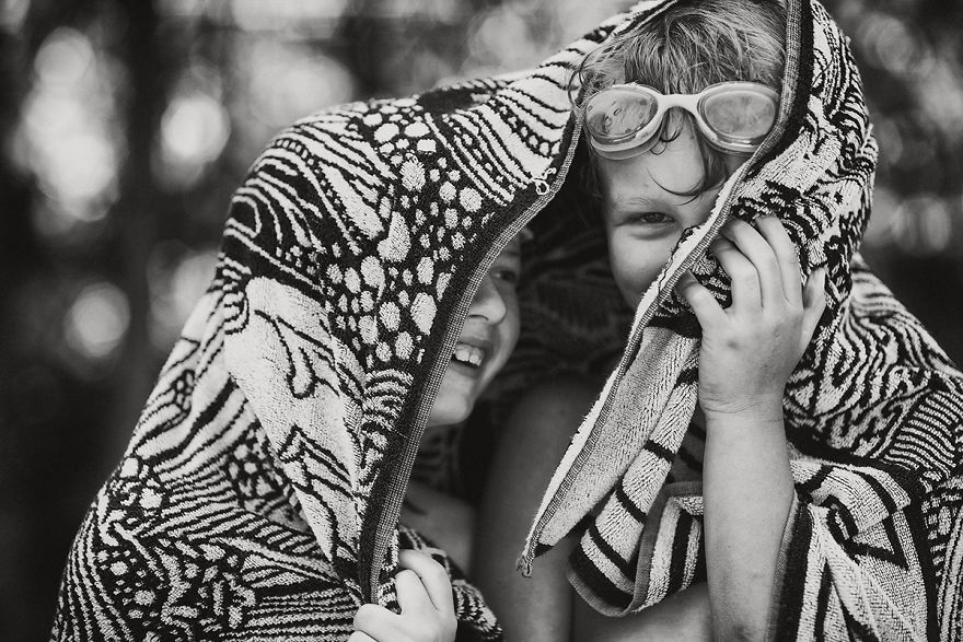 Summer Unplugged: I Document My Kids Spending Idyllic Summers Without Computers Summer Unplugged: I Document My Kids Spending Idyllic Summers Without Computers