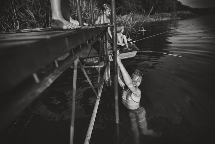 Summer Unplugged: I Document My Kids Spending Idyllic Summers Without Computers Summer Unplugged: I Document My Kids Spending Idyllic Summers Without Computers