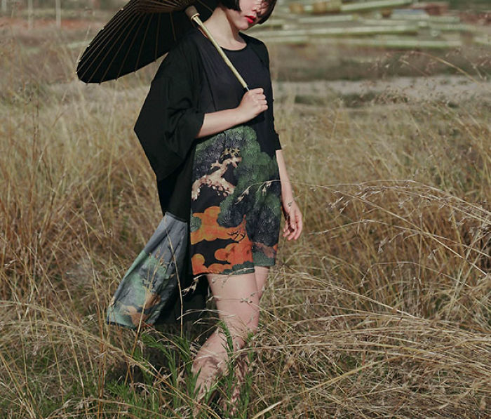 Fine Art Turned Into Clothes Lets You Wear Your Favorite Paintings Fine Art Turned Into Clothes Lets You Wear Your Favorite Paintings