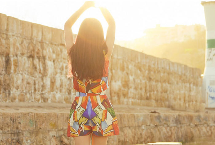 Fine Art Turned Into Clothes Lets You Wear Your Favorite Paintings Fine Art Turned Into Clothes Lets You Wear Your Favorite Paintings