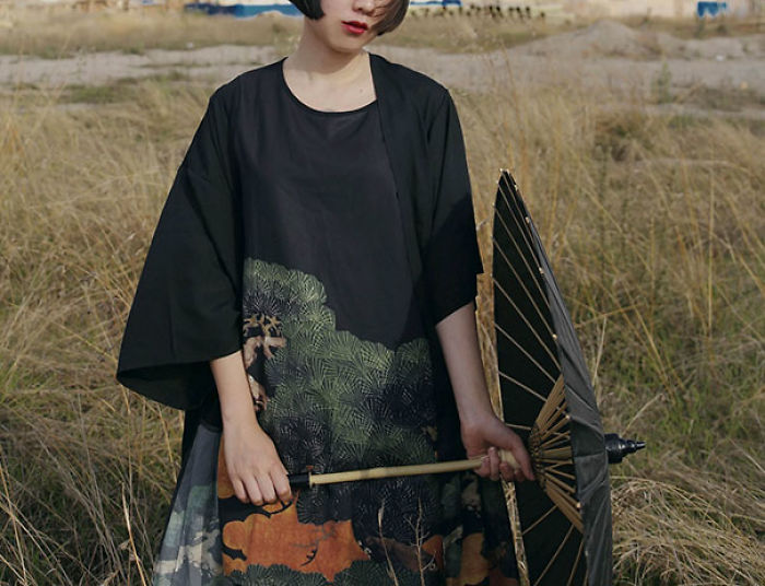 Fine Art Turned Into Clothes Lets You Wear Your Favorite Paintings Fine Art Turned Into Clothes Lets You Wear Your Favorite Paintings