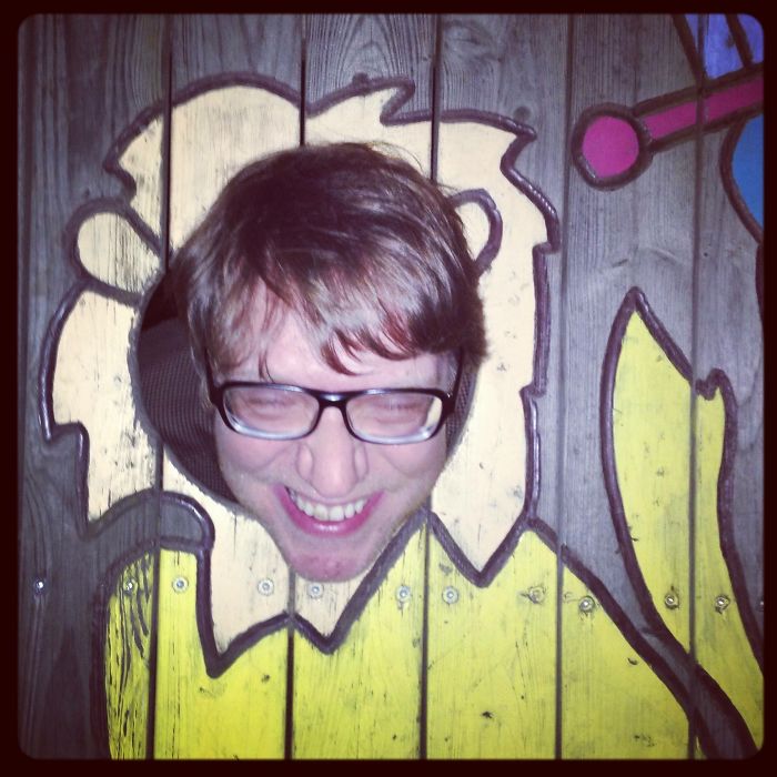 105 Desperate Dogs Who Just Want To Say Hi