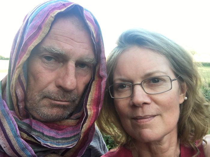 Iranian Men Wear Hijab To Fight For Women’s Rights In Iran Iranian Men Wear Hijab To Fight For Women’s Rights In Iran