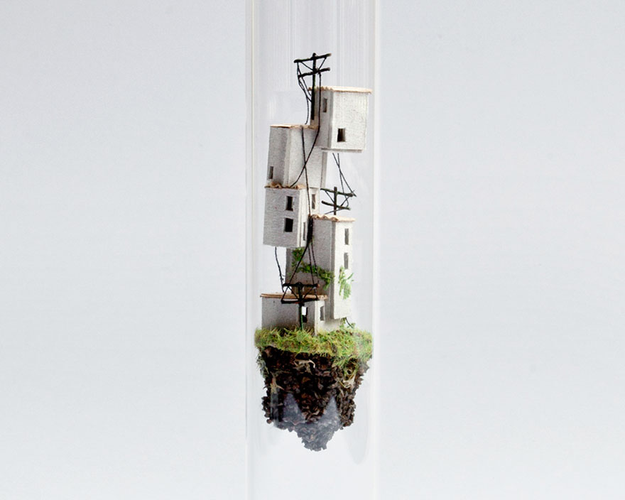 Artist Creates Incredibly Tiny Floating Worlds Inside Glass Test Tubes Artist Creates Incredibly Tiny Floating Worlds Inside Glass Test Tubes