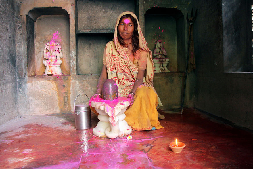 I Photographed The Amazing Diversity Of People At Their Places During My 10 Years Of Travels