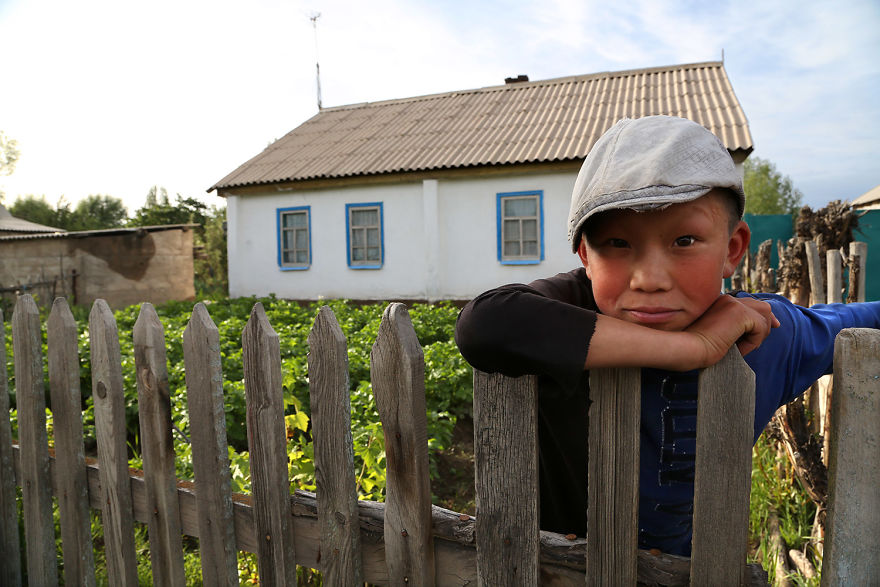 I Photographed The Amazing Diversity Of People At Their Places During My 10 Years Of Travels