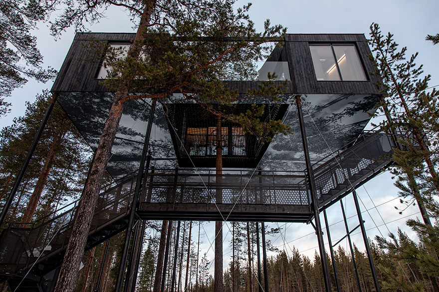 This Treehouse Hotel In Isolated Lapland Forest Lets You Sleep Under The Northern Lights This Treehouse Hotel In Isolated Lapland Forest Lets You Sleep Under The Northern Lights