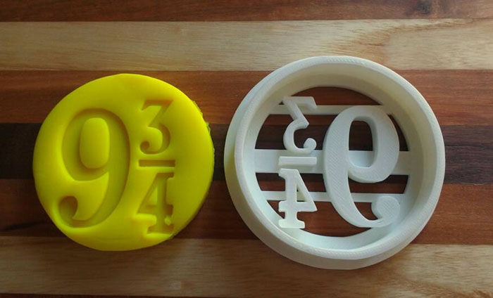 9 Magical “Harry Potter” Cookie Cutters That You Can Buy On Etsy Right Now 9 Magical “Harry Potter” Cookie Cutters That You Can Buy On Etsy Right Now
