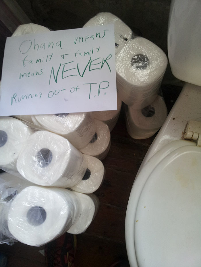 197 Hilarious Photos That Prove Siblings Are The Biggest Assholes Ever 197 Hilarious Photos That Prove Siblings Are The Biggest Assholes Ever