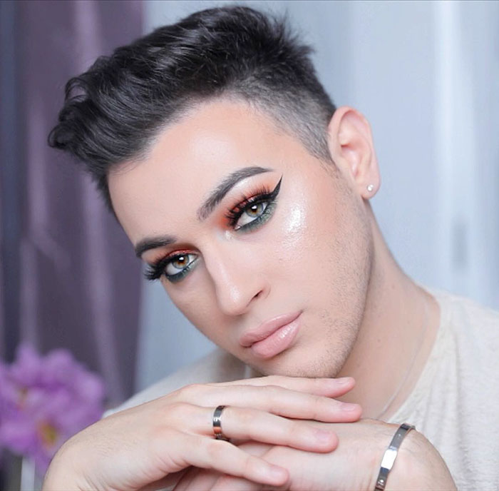 Father Of Maybelline&#8217;s First Male Model Shuts Up Homophobic Asshole With Brilliant Response