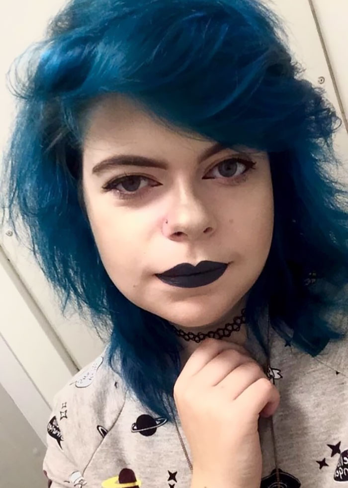 Teen Recreates Van Gogh Painting On Her Leg Instead Of Self-Harming Teen Recreates Van Gogh Painting On Her Leg Instead Of Self-Harming