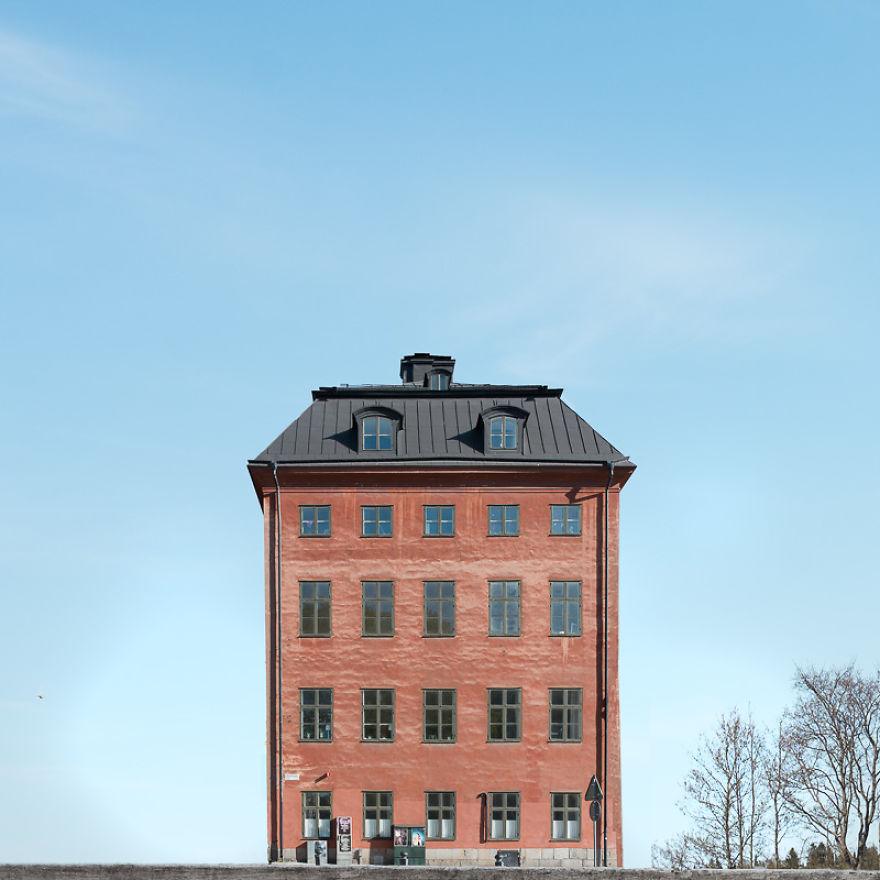 My Two Years As A Hunter Of Lonely Houses