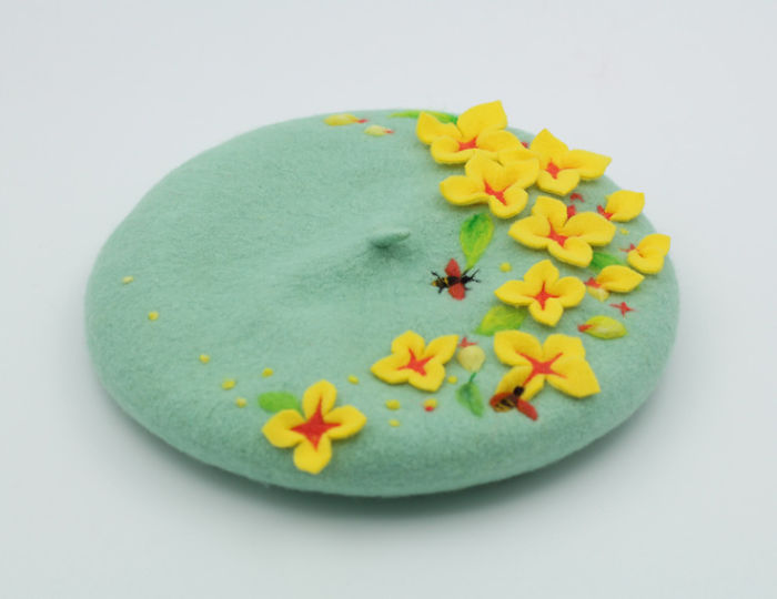 I Find Felting Healing And Relaxing So I Use It To Create Berets And Purses I Find Felting Healing And Relaxing So I Use It To Create Berets And Purses