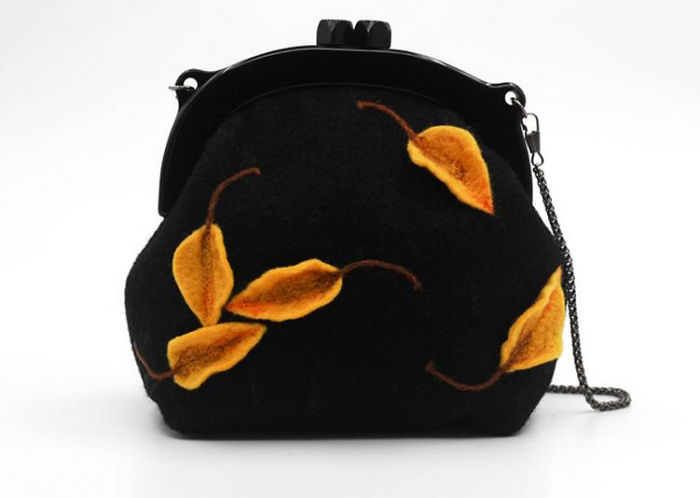 I Find Felting Healing And Relaxing So I Use It To Create Berets And Purses I Find Felting Healing And Relaxing So I Use It To Create Berets And Purses
