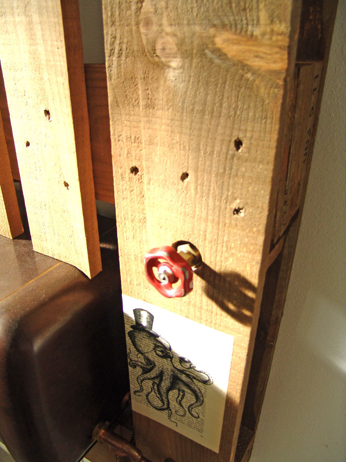 I Transformed Pallets Into A Functional Wall Decoration