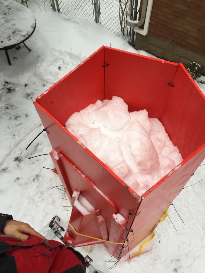 How To Make A Giant 8′ Snow Sculpture How To Make A Giant 8′ Snow Sculpture