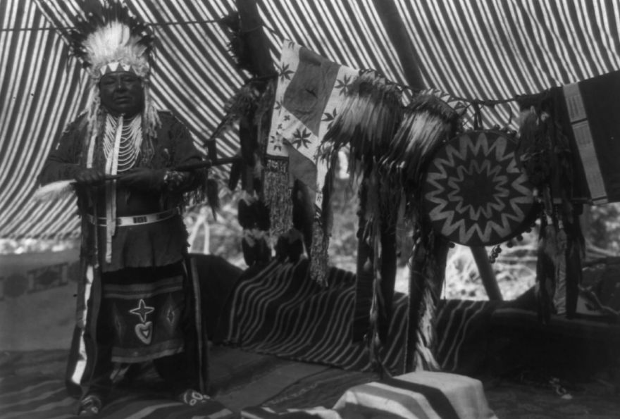 Rare 1900s Photos Capture How Native Americans Lived 100 Years Ago Rare 1900s Photos Capture How Native Americans Lived 100 Years Ago