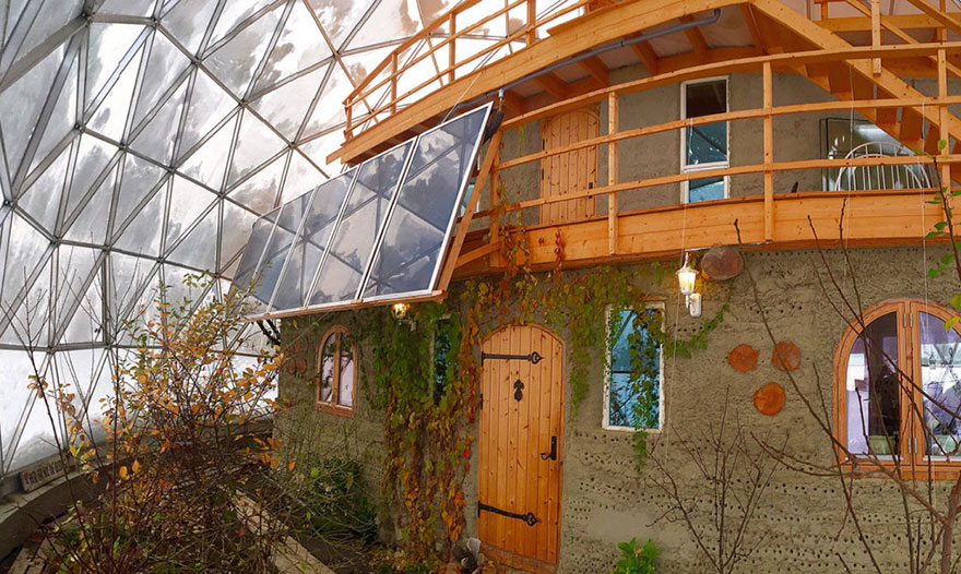 This Family Has Been Living In The Arctic Circle Since 2013 In A Self-Built House Under A Solar Geodesic Dome