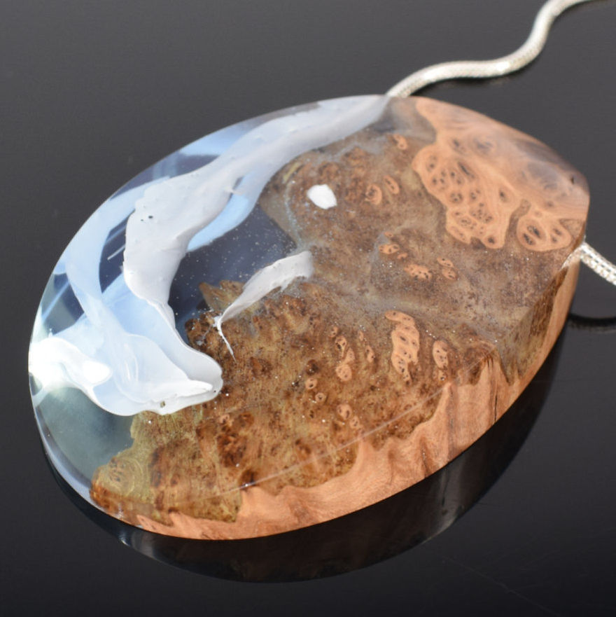 I Make Pendants That Allow You To Carry A Bit Of Nature’s Beauty With You