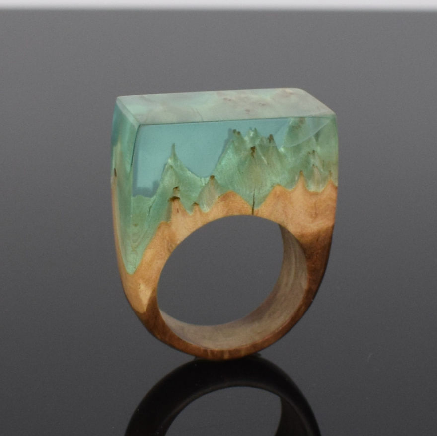 I Make Pendants That Allow You To Carry A Bit Of Nature’s Beauty With You