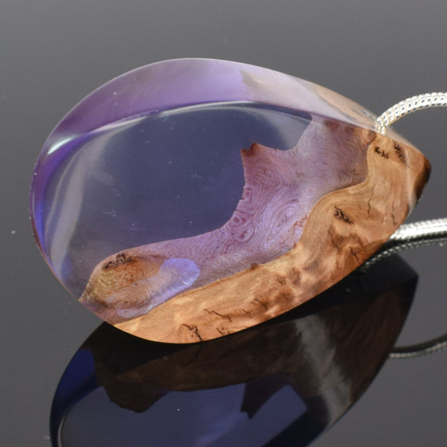 I Make Pendants That Allow You To Carry A Bit Of Nature’s Beauty With You