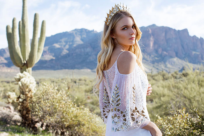 Handmade Crystal-Studded Crowns Are An Actual Thing Handmade Crystal-Studded Crowns Are An Actual Thing