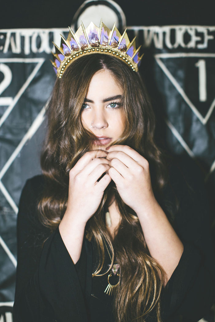 Handmade Crystal-Studded Crowns Are An Actual Thing Handmade Crystal-Studded Crowns Are An Actual Thing