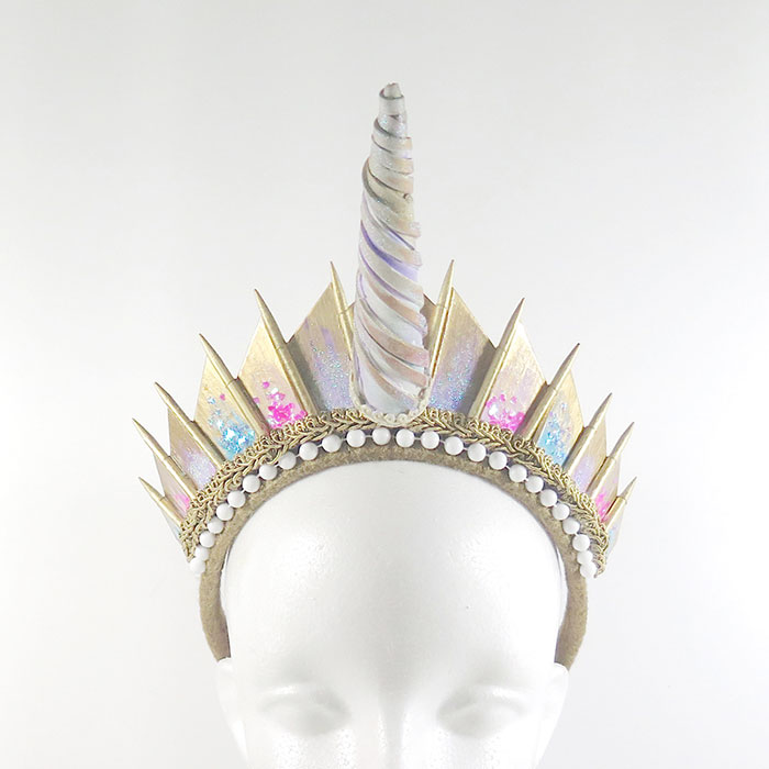 Handmade Crystal-Studded Crowns Are An Actual Thing Handmade Crystal-Studded Crowns Are An Actual Thing