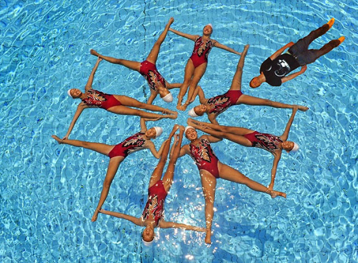 &#8220;House Mate Passed Out On The Stairs Like This (Somehow)&#8221;, And The Internet’s Response Is Hilarious