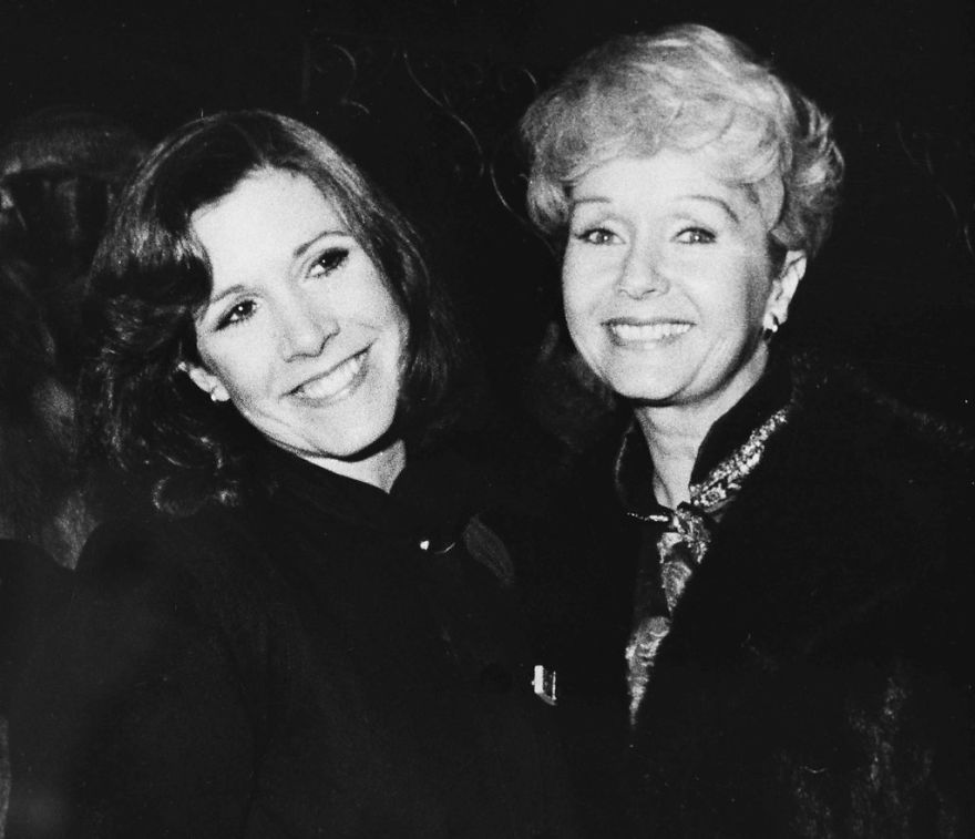 Carrie Fisher & Debbie Reynolds Growing Up Together In 31 Touching Vintage Photos Carrie Fisher & Debbie Reynolds Growing Up Together In 31 Touching Vintage Photos