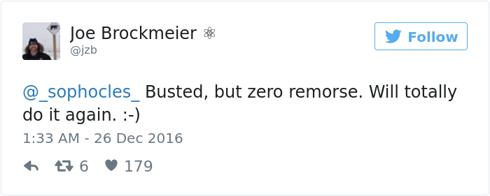 Cat Gets Caught Trying To Steal A Cinnamon Bun, And His Expression Says It All Cat Gets Caught Trying To Steal A Cinnamon Bun, And His Expression Says It All