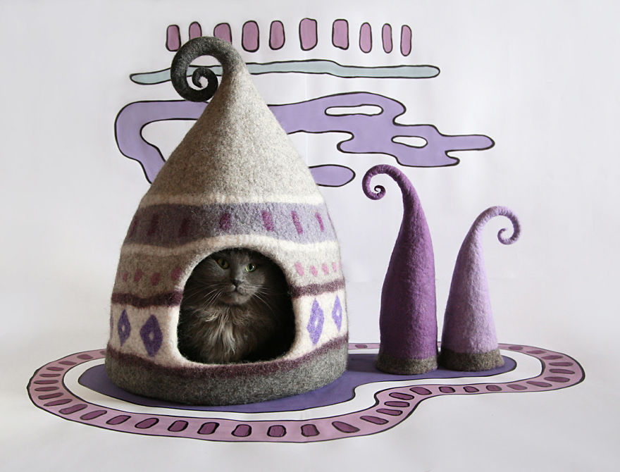 I Felt Fairytale Houses For Cats