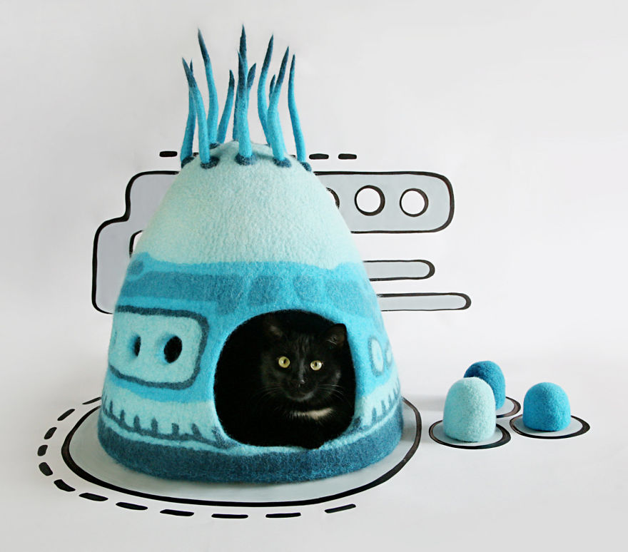 I Felt Fairytale Houses For Cats