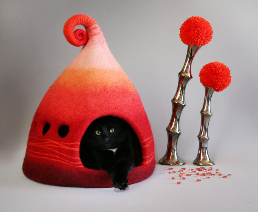 I Felt Fairytale Houses For Cats