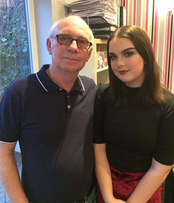 This Dad Wrapped Tiny Christmas Presents For Squirrels, And The Internet Can’t Handle It This Dad Wrapped Tiny Christmas Presents For Squirrels, And The Internet Can’t Handle It