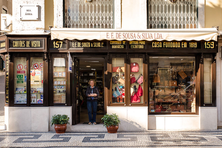 I Photograph Historical Storefronts In Lisbon To Reveal The Story Of City Rarely Seen By Tourists I Photograph Historical Storefronts In Lisbon To Reveal The Story Of City Rarely Seen By Tourists