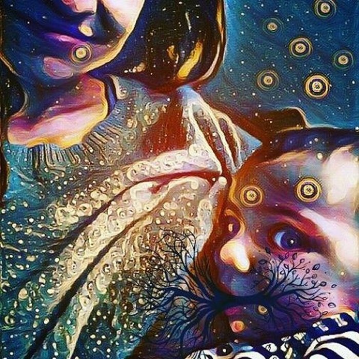 ‘Tree Of Life’ Breastfeeding Photos Are Taking Internet By Storm